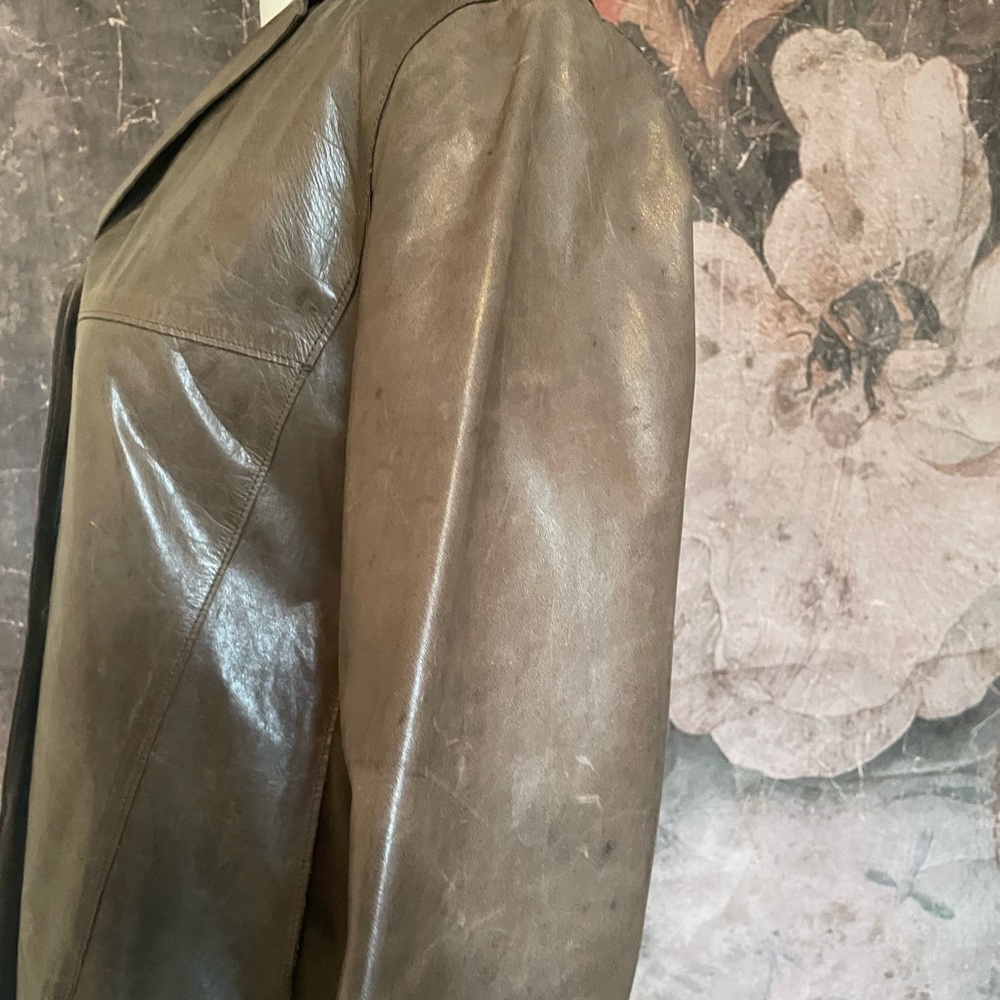 Leather jacket - Picture 6 of 7